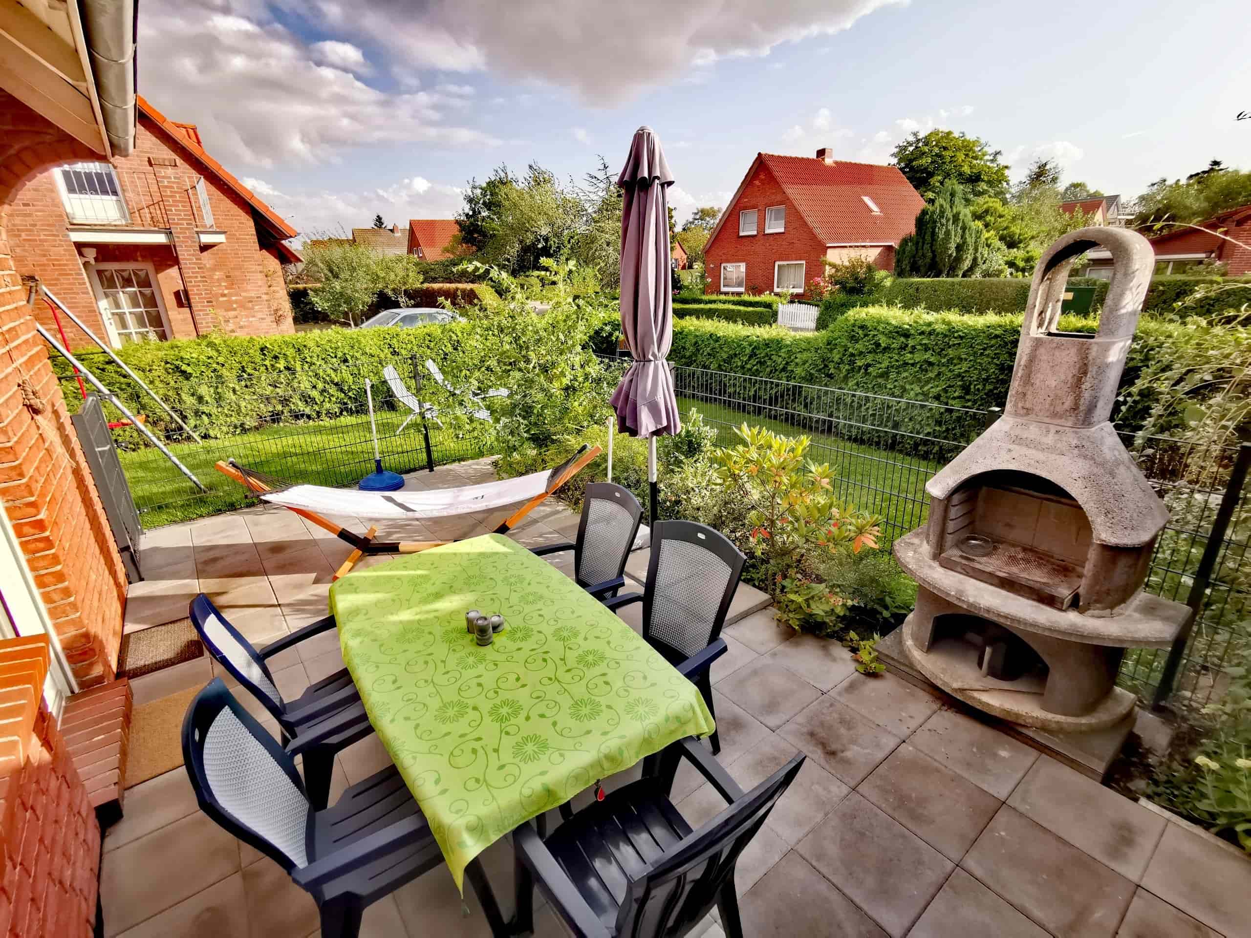 Garten mit Terrasse